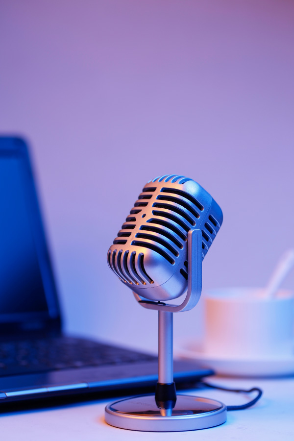 Medios OOH · Marketing Digital B2B · Compartamos Redes
